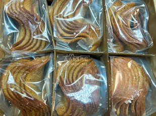 Ресторанные гренки с холодцом и хреном: Ресторанные гренки с морской солью