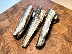 Кальмар полукольца по-шанхайски: Корюшка вяленая (тушка)